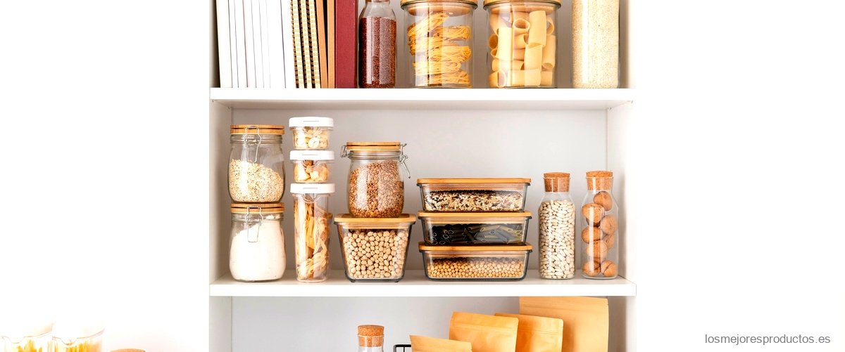 Aprovecha al máximo el espacio en tu cocina con una estantería extraíble