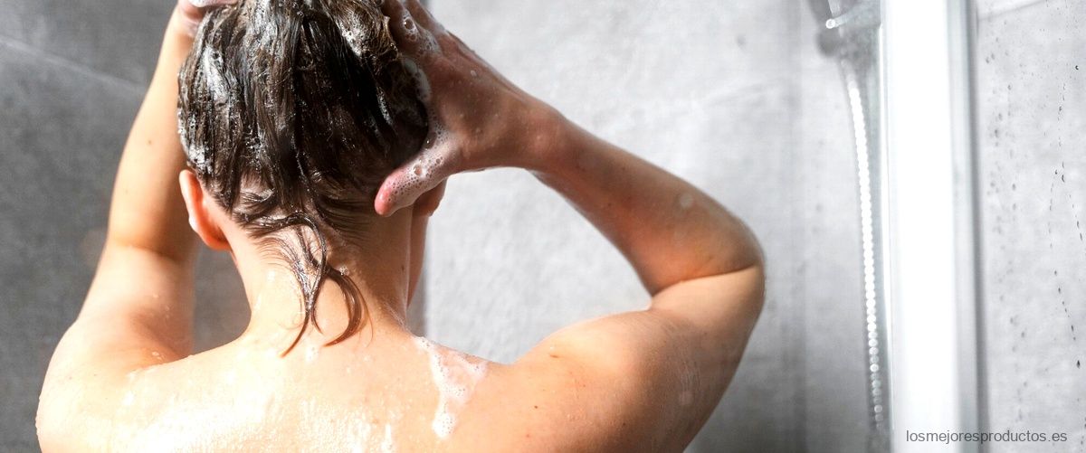 Beneficios de usar una esponja de mango largo en la ducha