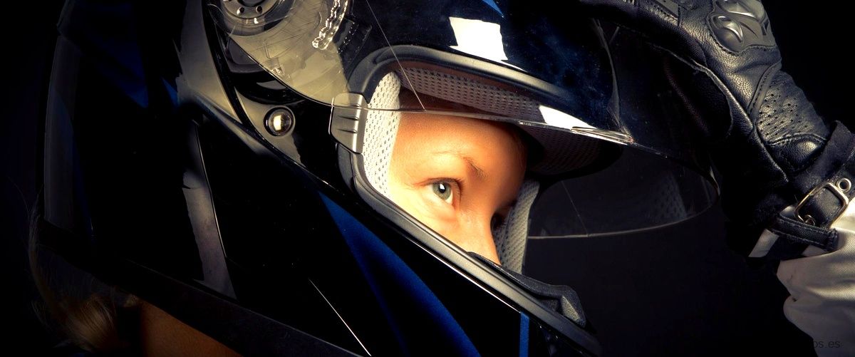 Casco de motocross para niños: calidad y resistencia para los más intrépidos