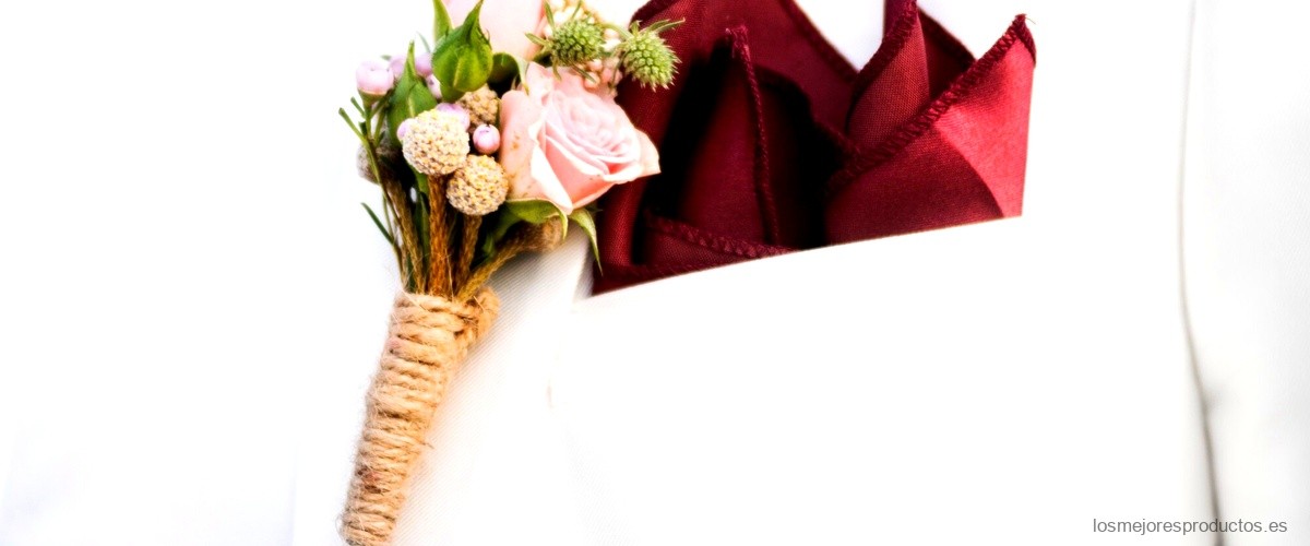 Chaquetas para vestidos rojos de boda: añade un toque de elegancia