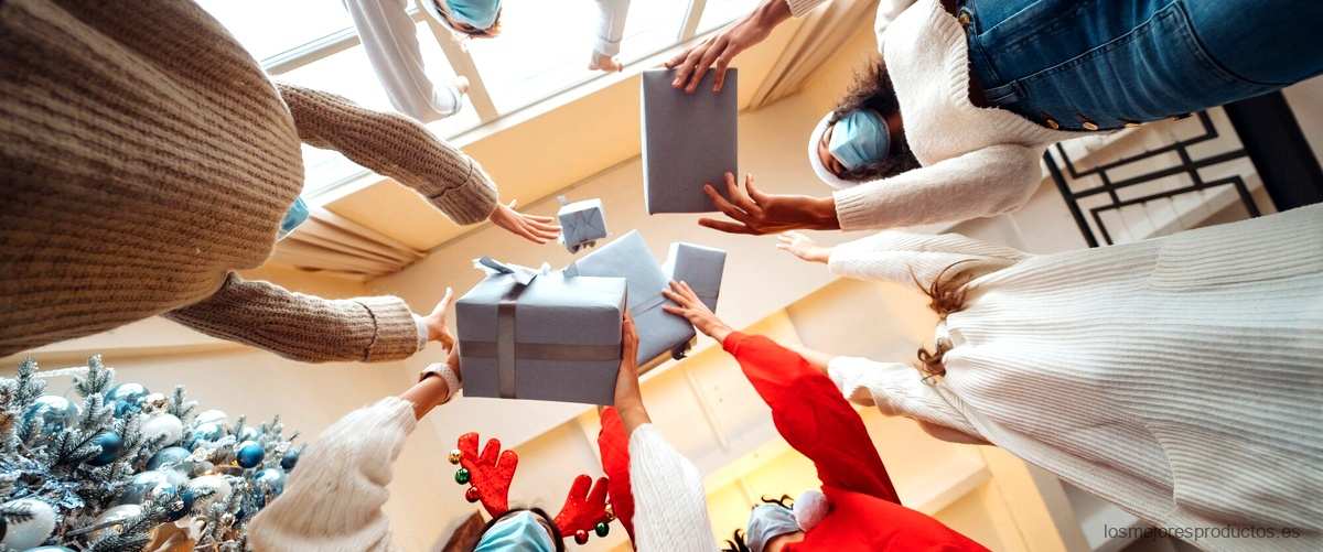 Cojines navideños económicos para darle un toque festivo a tu casa