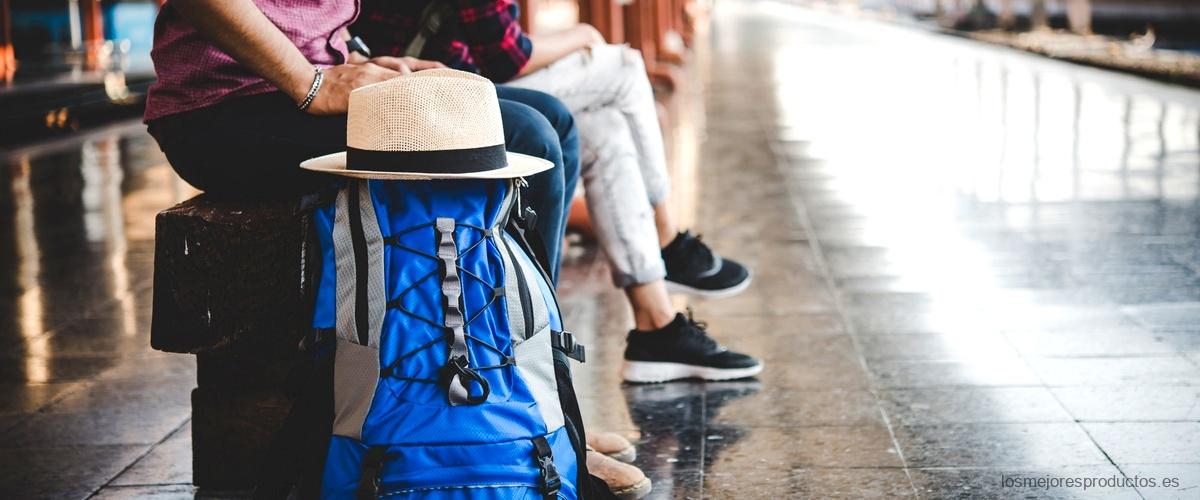 Combina tu estilo con la mochila Vans Azul Pastel