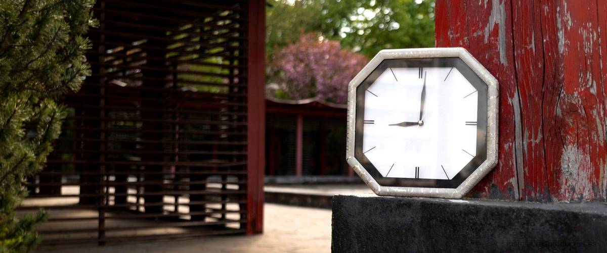 ¿Cómo cuadrar la hora en un reloj inteligente?