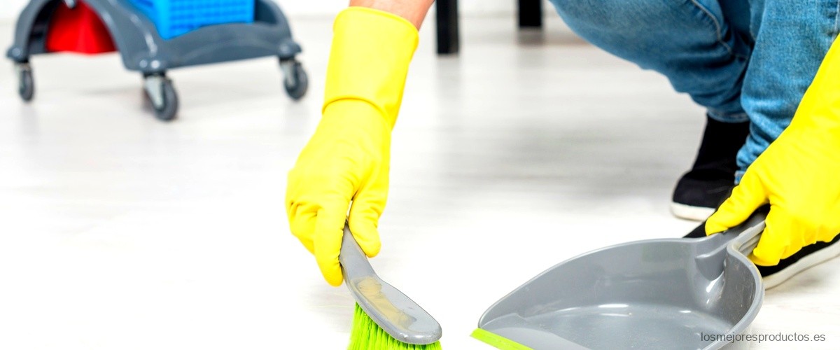 ¿Cómo limpiar el suelo porcelánico muy brillante?