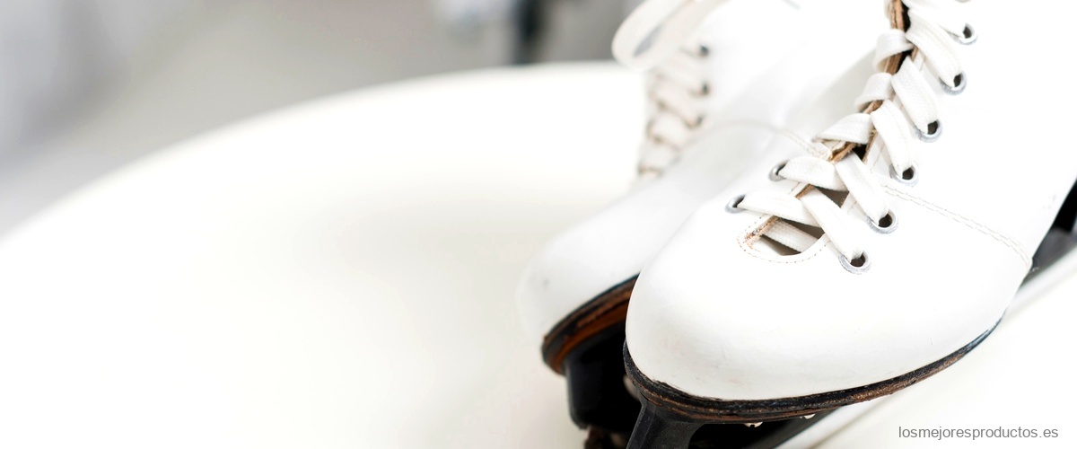 ¿Cómo limpiar zapatillas blancas con lejía?