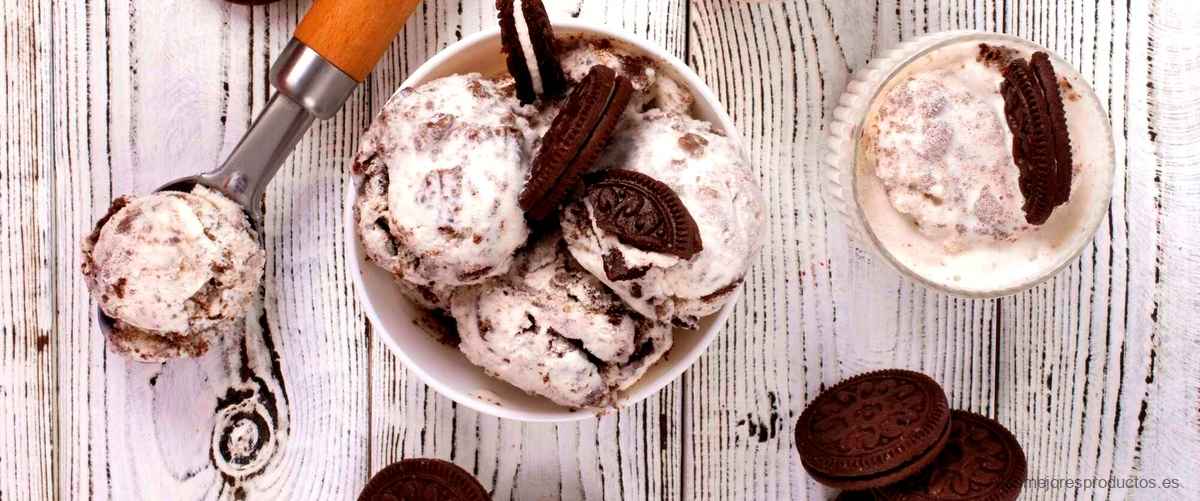 Cómo preparar en casa un helado premium de chocolate y cookies al estilo Hacendado