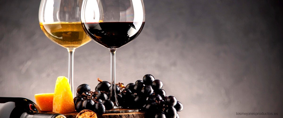 ¿Cómo se llama el vino tinto?