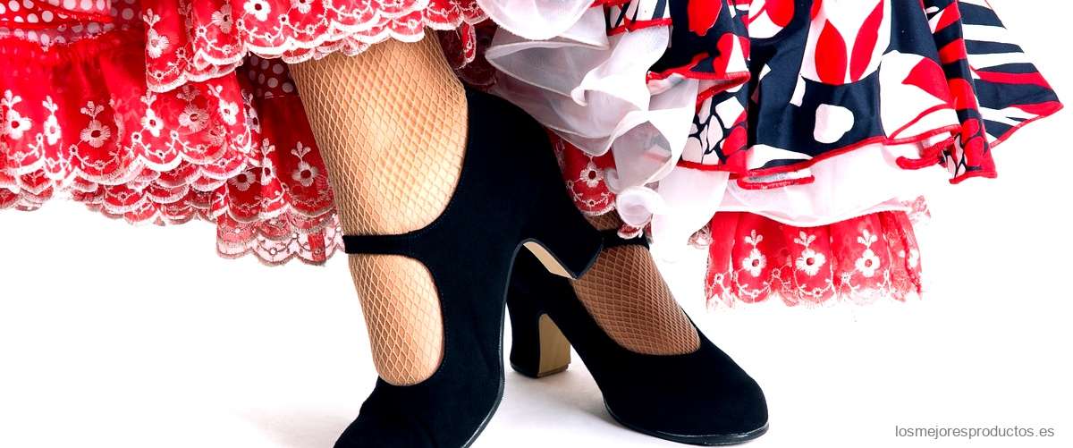 ¿Cómo son los zapatos de flamenco?