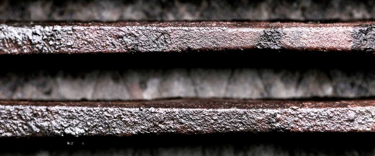 Cómo utilizar placas de hormigón usadas para vallados y muros