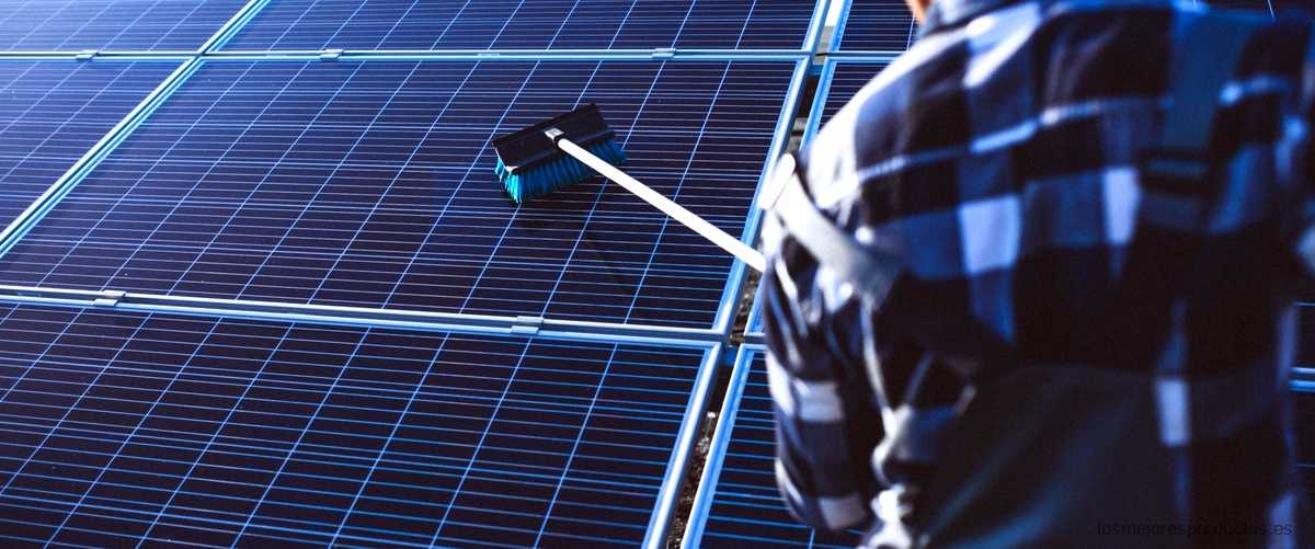Consejos para utilizar una pértiga eficiente en la limpieza de placas solares