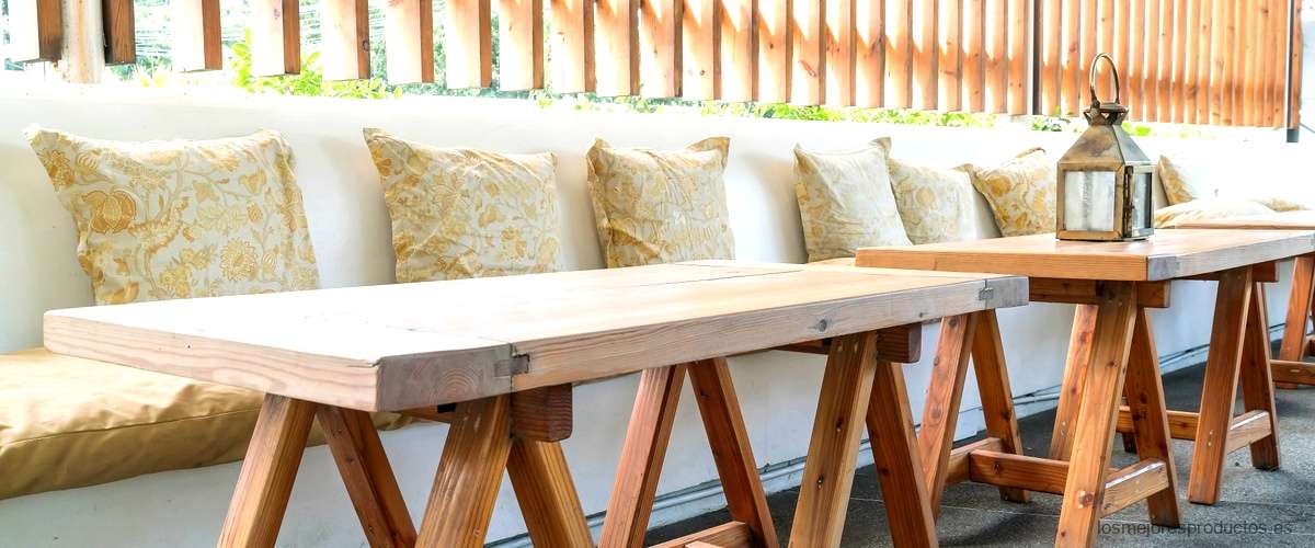 Crea un ambiente moderno en tu cocina con una mesa alta y taburetes de Ikea