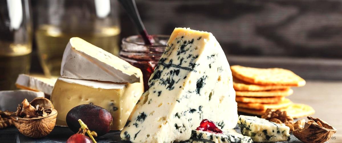 ¿Cuál es la diferencia entre el queso Roquefort y el queso azul?