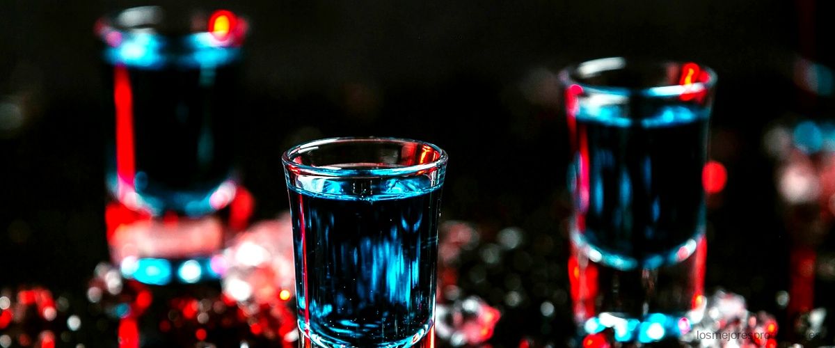 ¿Cuál es la diferencia entre el vodka y la ginebra?