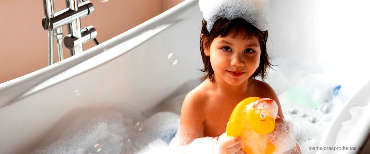 ¿Cuándo se empieza a utilizar el sillín de baño para bebés?