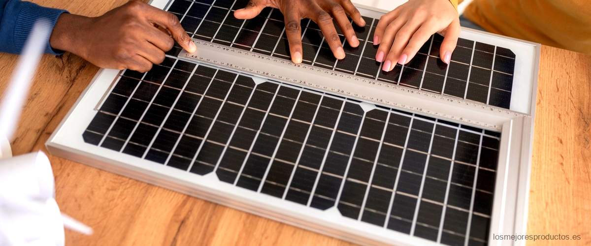 ¿Cuántas placas solares se necesitan para obtener 1500W?