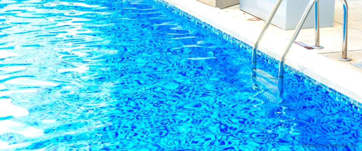 ¿Cuánto cloro granulado se le debe agregar a una piscina?