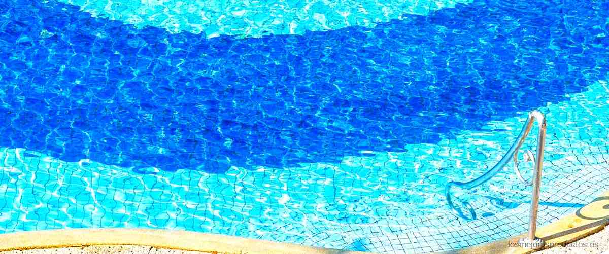 ¿Cuánto cloro granulado se le echa a una piscina?