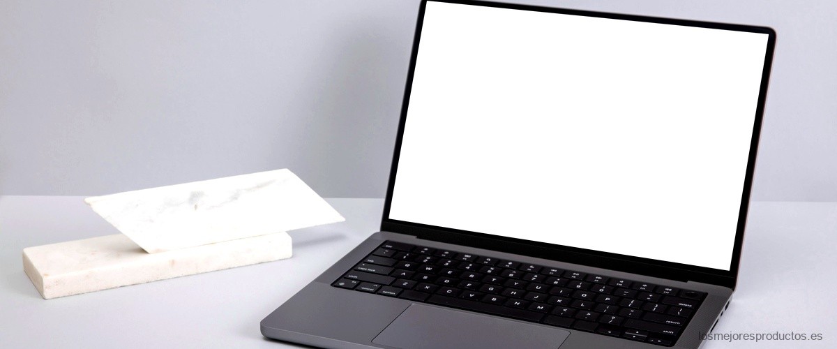 ¿Cuánto mide la laptop Lenovo IdeaPad?