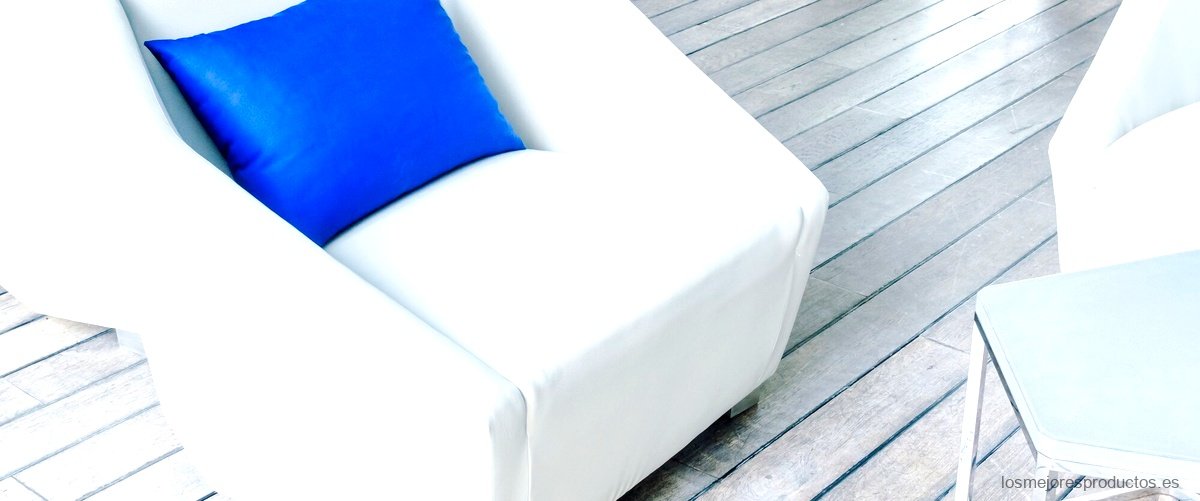 Dale un toque moderno a tu jardín con los sillones de resina de Leroy Merlin
