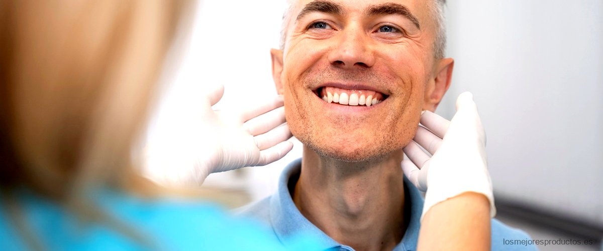 Descubre cómo utilizar el Polident para mantener tu dentadura impecable