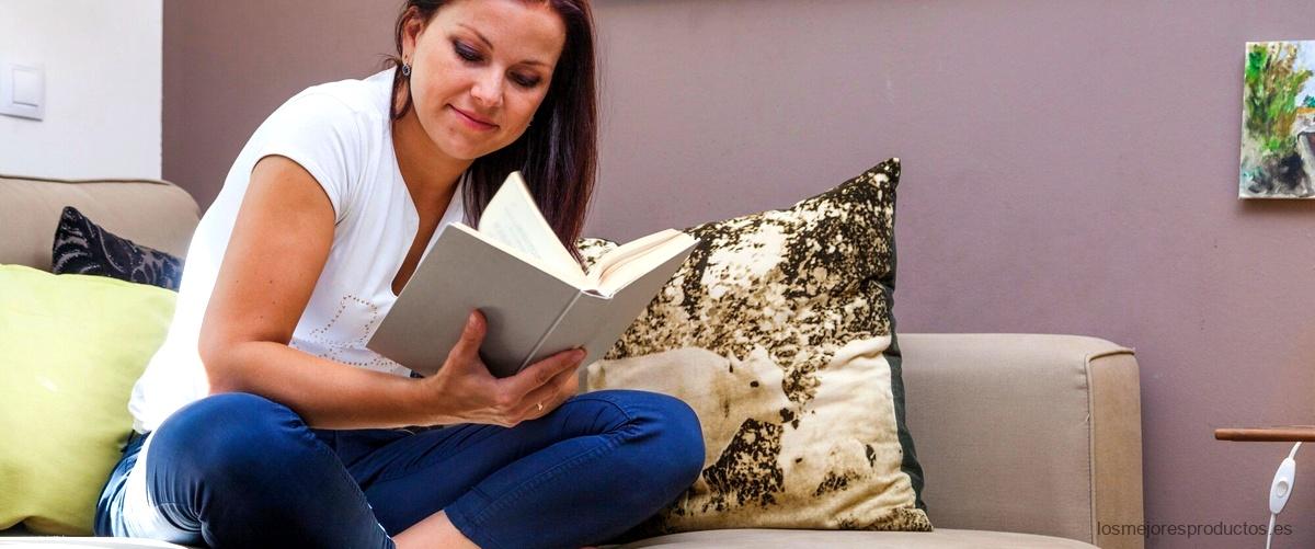 "Descubre el confort del cojín de lectura para cama de El Corte Inglés"