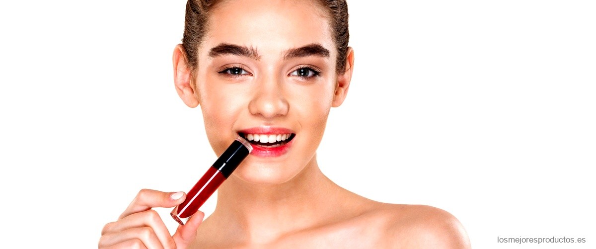 Descubre el perfilador Kiko 420: el arma secreta para unos labios impecables
