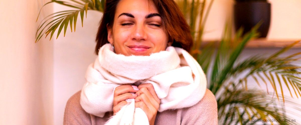 Descubre la elegancia y suavidad de la bufanda cashmere de Zara