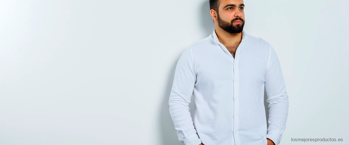 Descubre la exclusiva colección de camisas Dario Beltran en El Corte Inglés