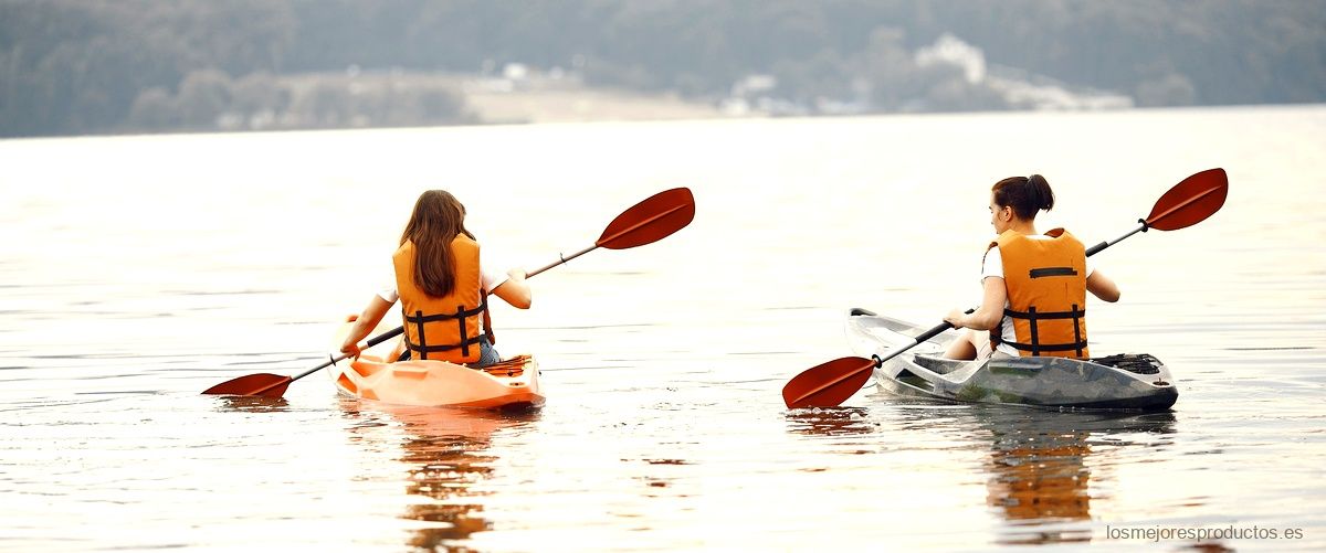 Descubre la libertad de navegar con la vela kayak Decathlon.