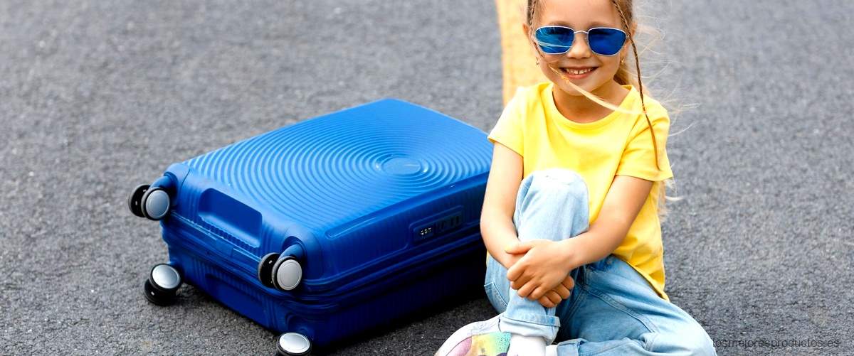 Descubre las maletas infantiles Primark: ¡La diversión está asegurada!