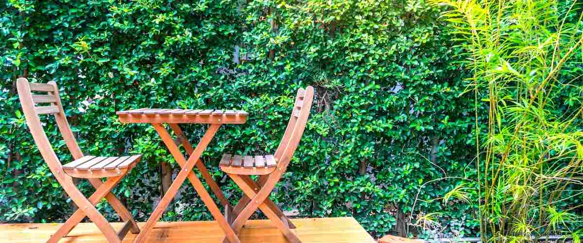 Disfruta de tu espacio exterior con una mesa de jardín elevable