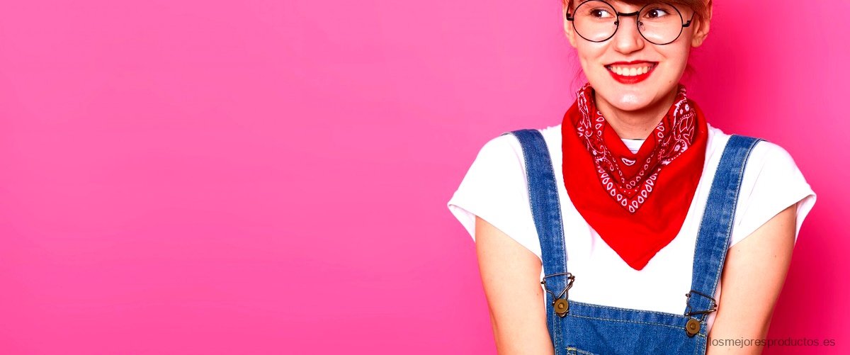 "El disfraz de nerd para mujer: el toque geek que necesitas en tu look"