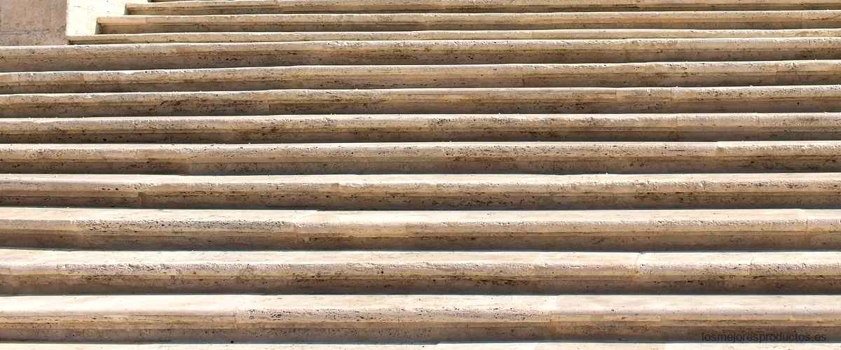 El taburete Vicris: el complemento perfecto para tu escalera