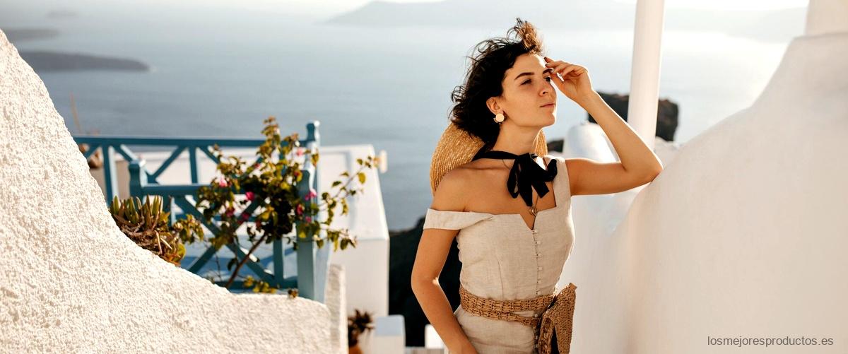 Elegancia griega en vestidos cortos