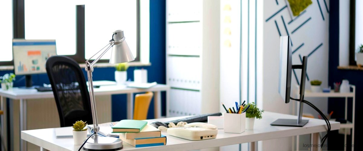 Encuentra el escritorio ideal en Merkamueble: calidad y estilo en un solo mueble.