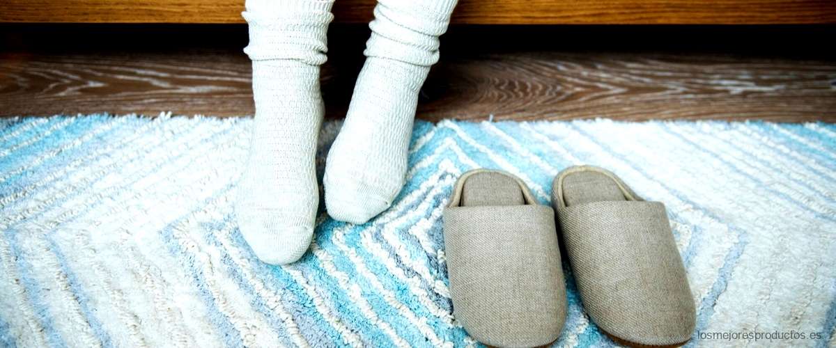 Encuentra las mejores zapatillas de casa para niños en Hipercor