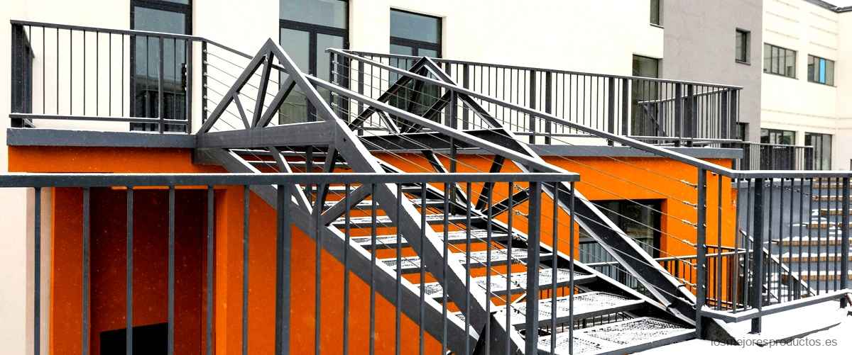 Escaleras de techo Leroy Merlin: opciones económicas para optimizar el espacio