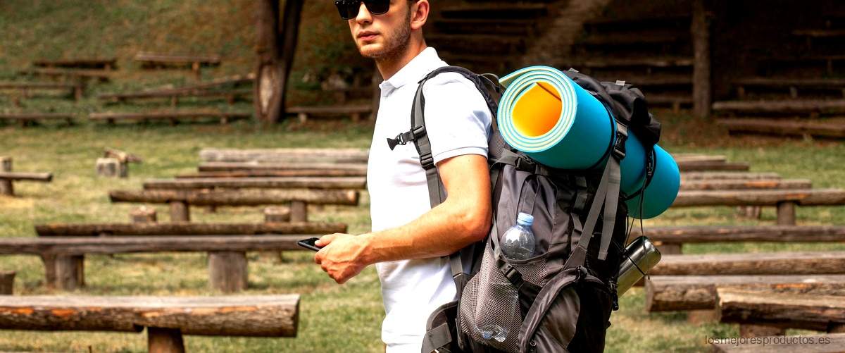 Explora el mundo con la mochila Nomad Backpack
