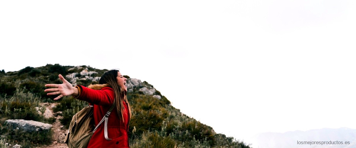 Explora el mundo con una mochila Quechua pequeña a tu lado