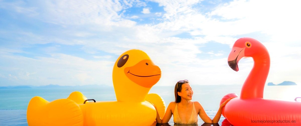 Flotador pato adulto: ¡siente la diversión y el confort en el agua!