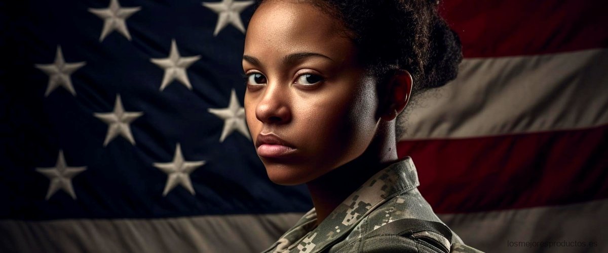 La chaqueta militar de mujer: un símbolo de empoderamiento