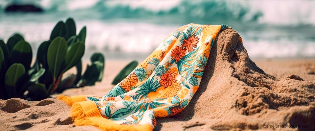 "La toalla de playa Desigual: un accesorio imprescindible para el verano"