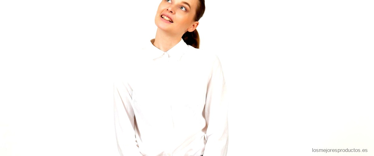 Los blusones blancos: una opción versátil y sofisticada para tu guardarropa