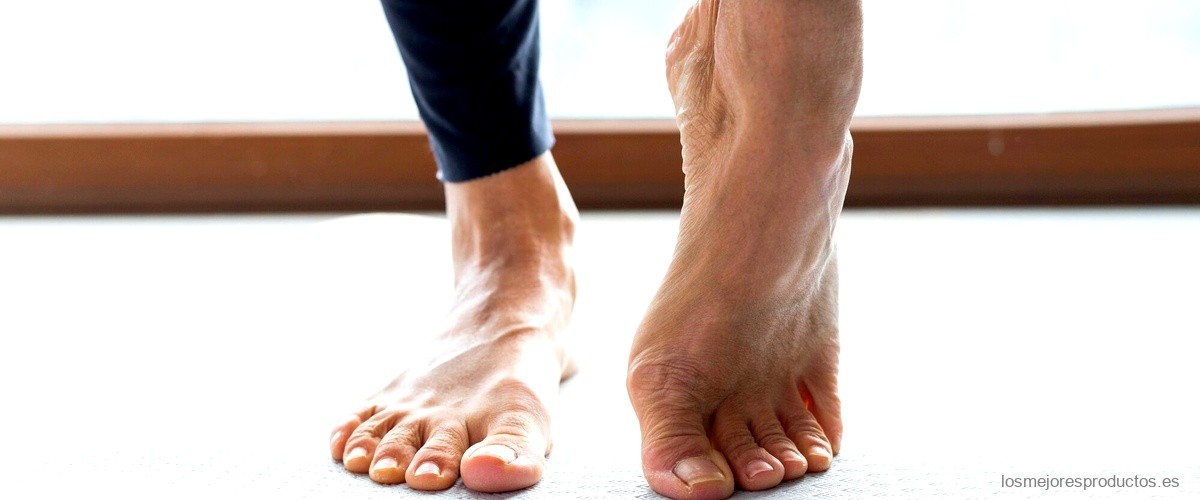 Masajea tus pies con un barreño de madera para una experiencia de pedicura única