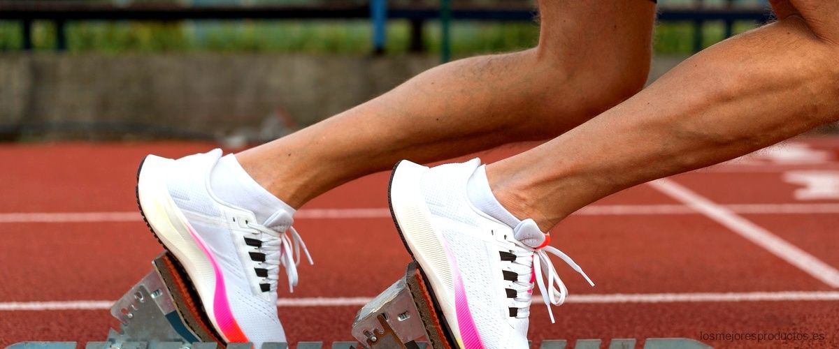 "Nike MD Runner 2 mujer negras: el zapato ideal para un estilo urbano y moderno"