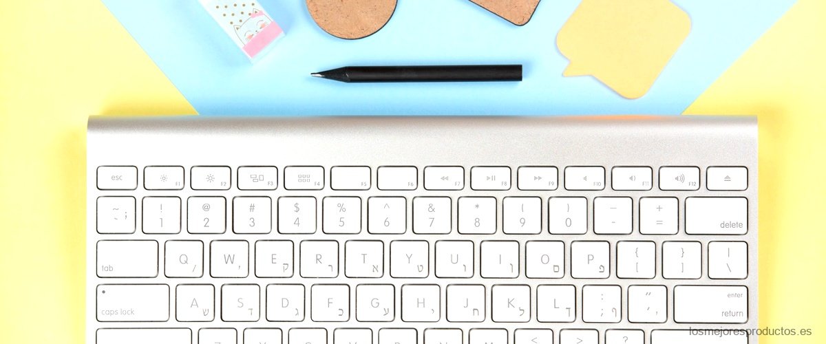 Optimiza el espacio de tu escritorio con una bandeja teclado bajo mesa