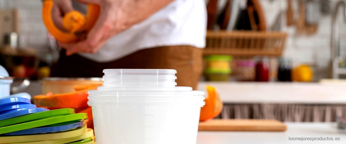 Organiza tu cocina con tapers de plástico grandes para guardar alimentos