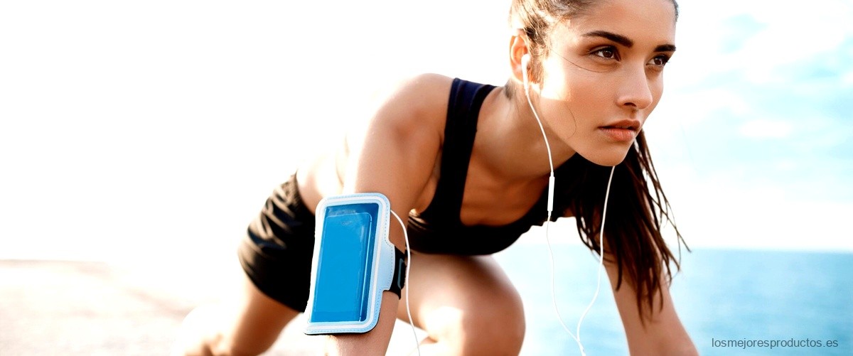 Protege tu iPhone 5c con estilo deportivo: fundas Nike disponibles.