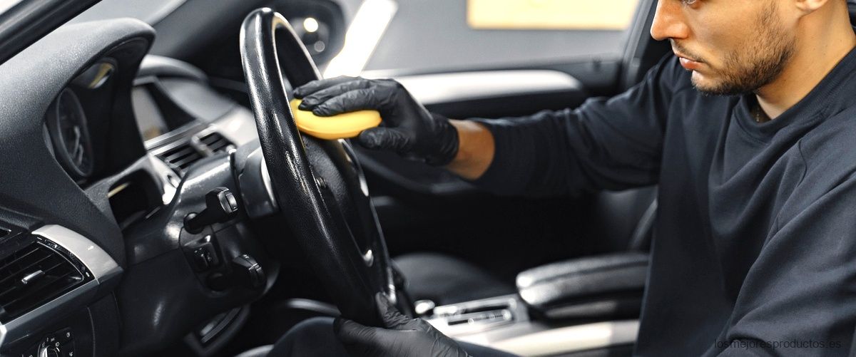 Protege tus manos con estilo: guantes para conducir en El Corte Inglés