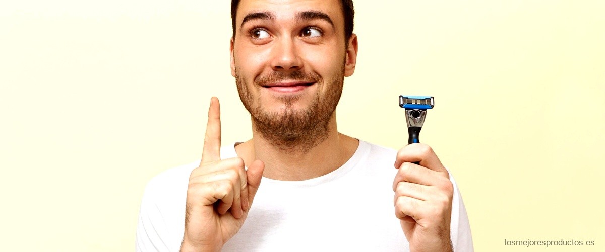 ¿Qué es mejor, afeitarse con maquinilla eléctrica o manual?